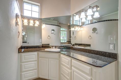 163 Oakcrest Hills Drive Aledo TX 76008