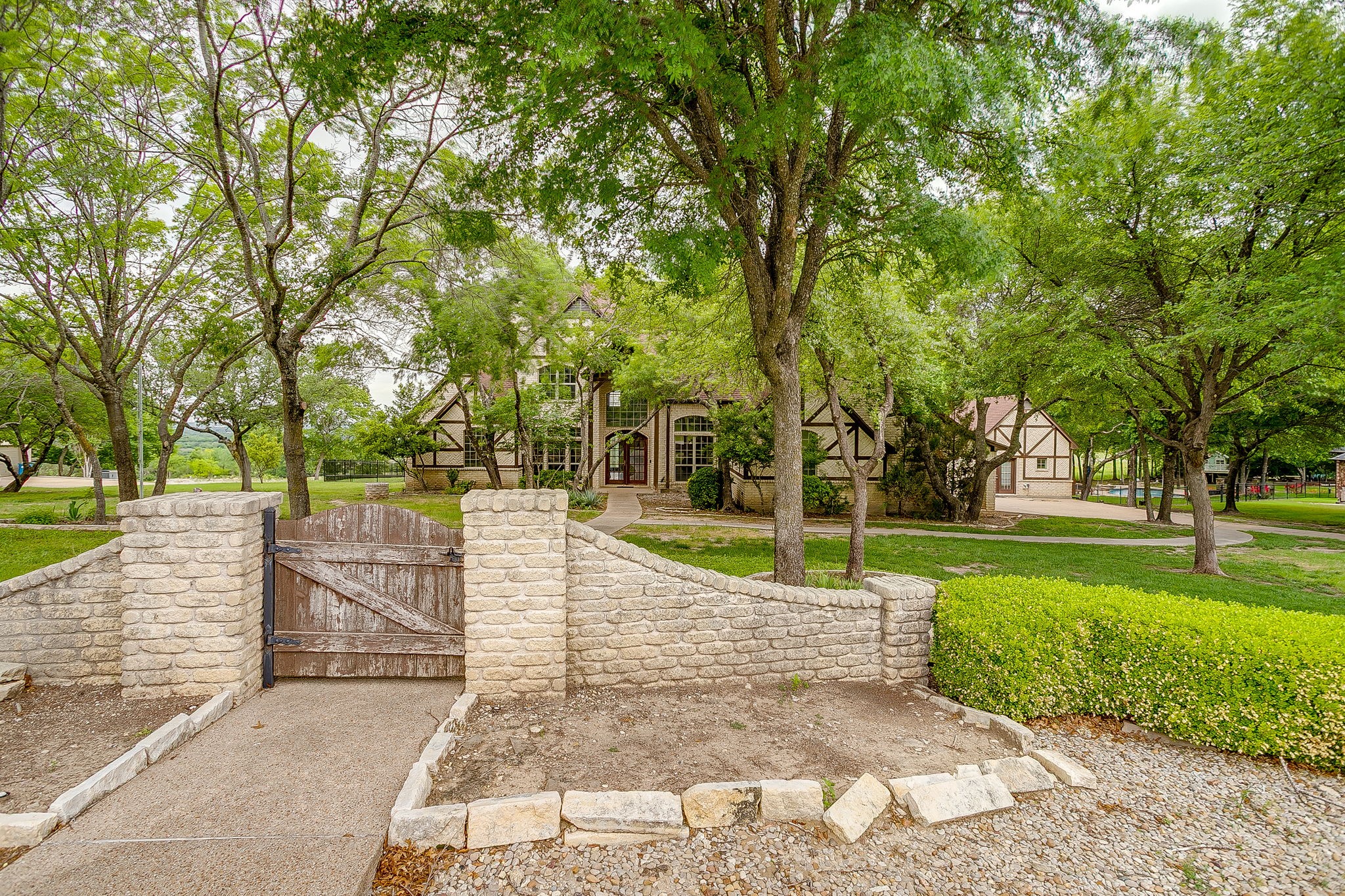 163 Oakcrest Hills Drive Aledo TX 76008