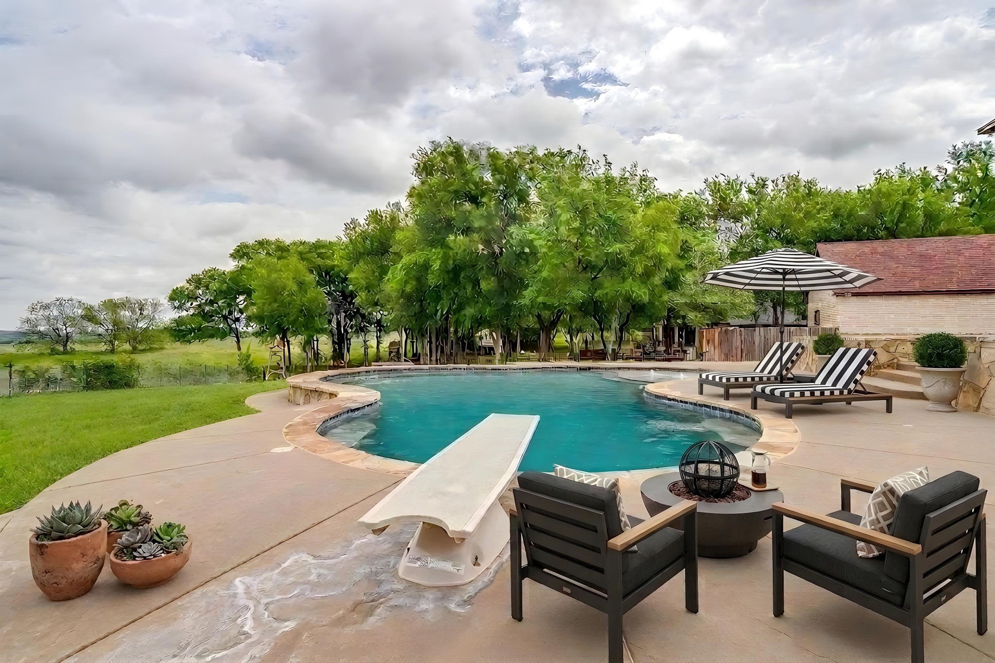 163 Oakcrest Hills Drive Aledo TX 76008