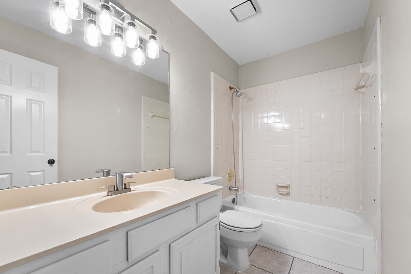 4138 Mapleridge Drive Grapevine TX 76051