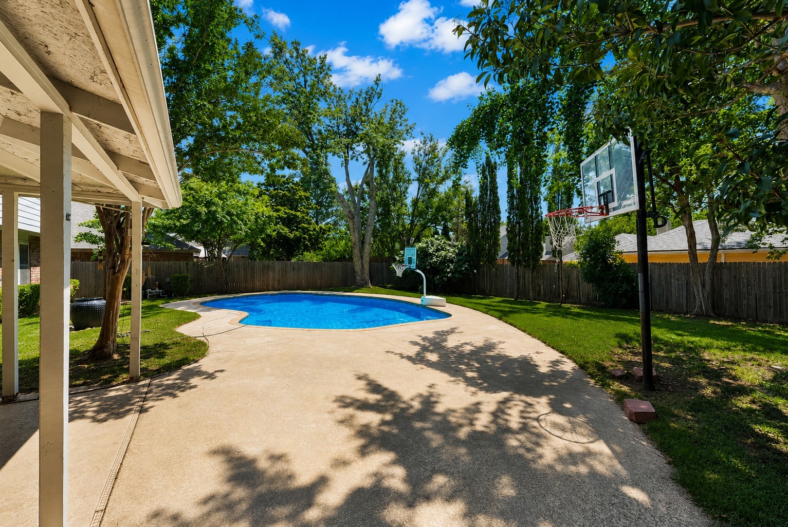 4138 Mapleridge Drive Grapevine TX 76051
