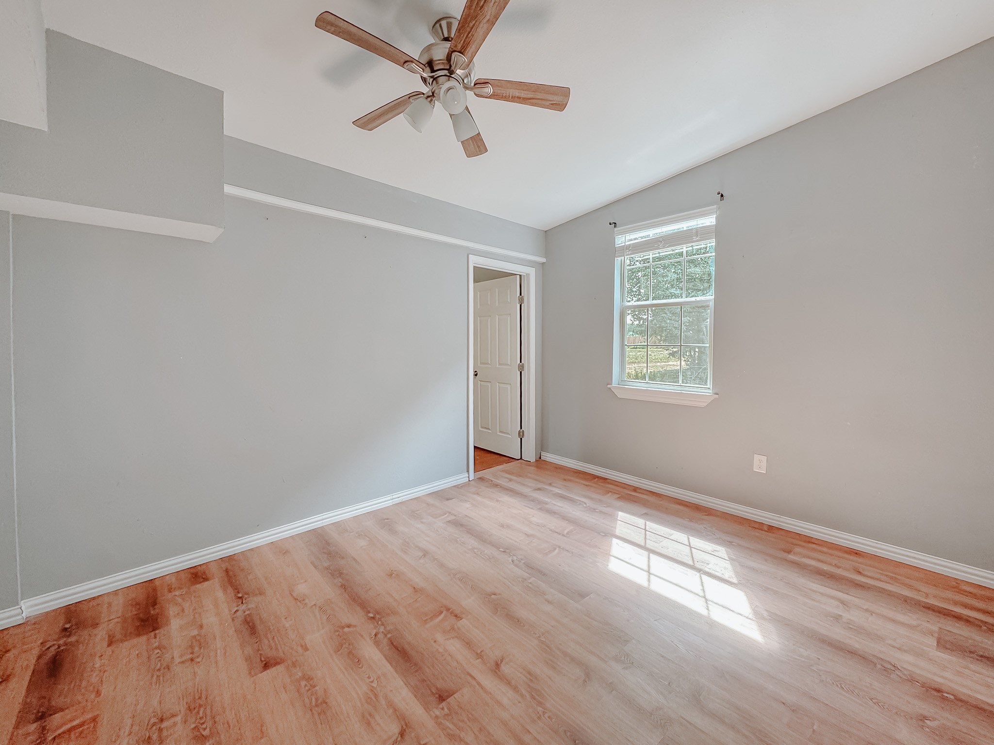 503 S Interstate 45 Richland TX 76681