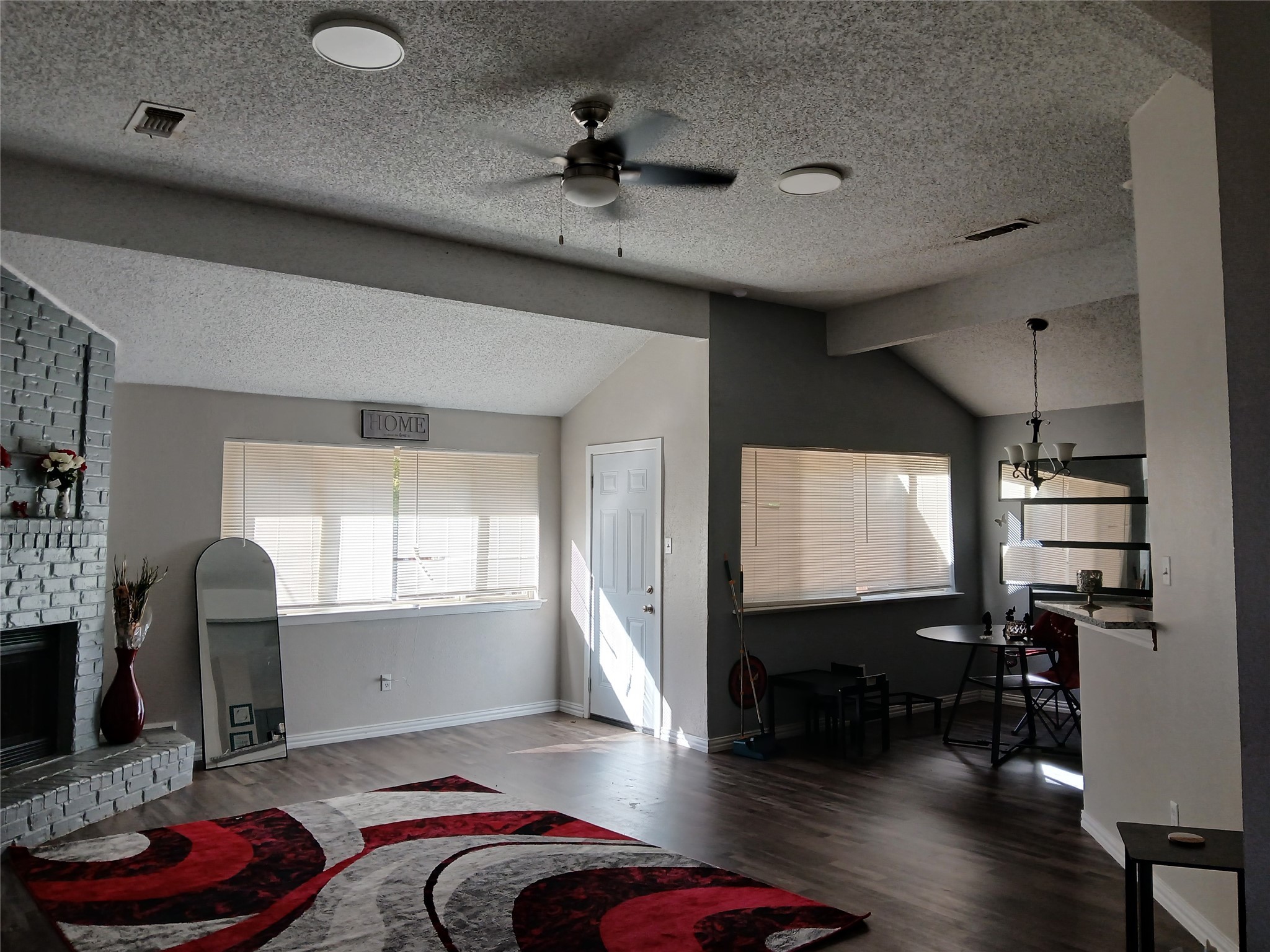 5002 Prairieview Court S Arlington TX 76017