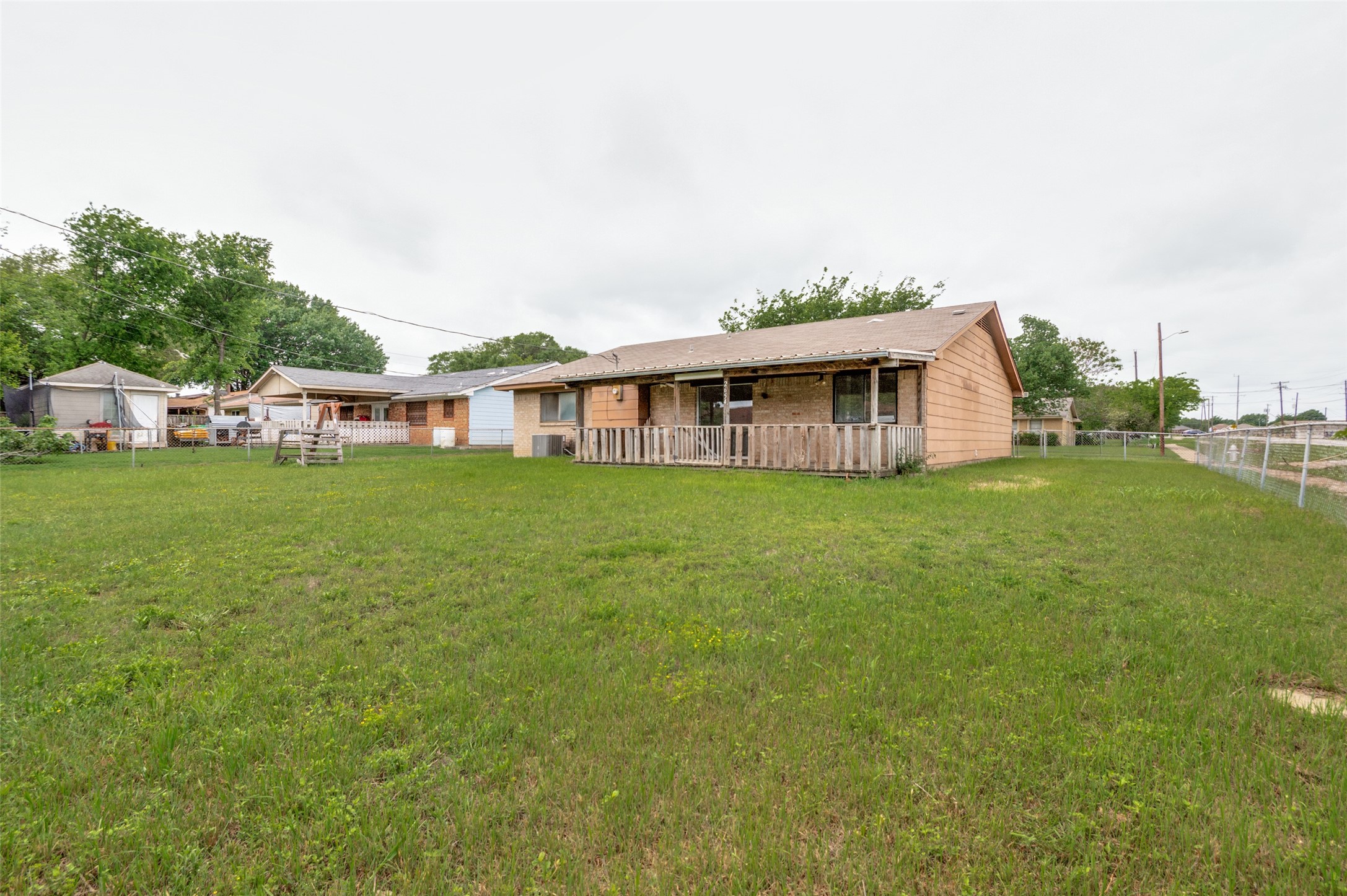 2654 Arlington Lane Lancaster TX 75134