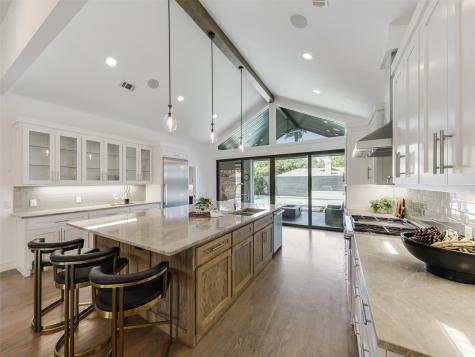 4139 Allencrest Lane Dallas TX 75244