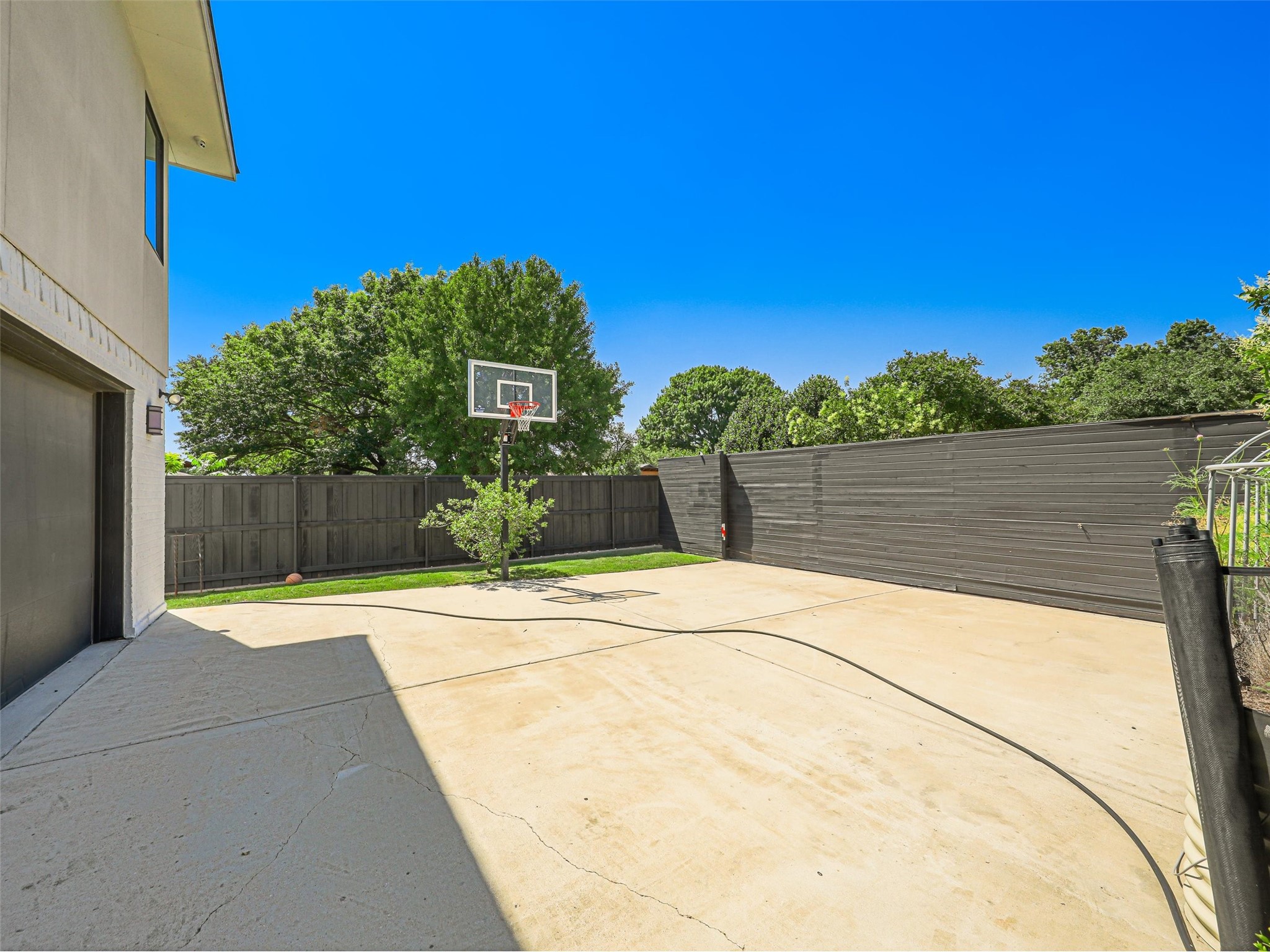 4139 Allencrest Lane Dallas TX 75244