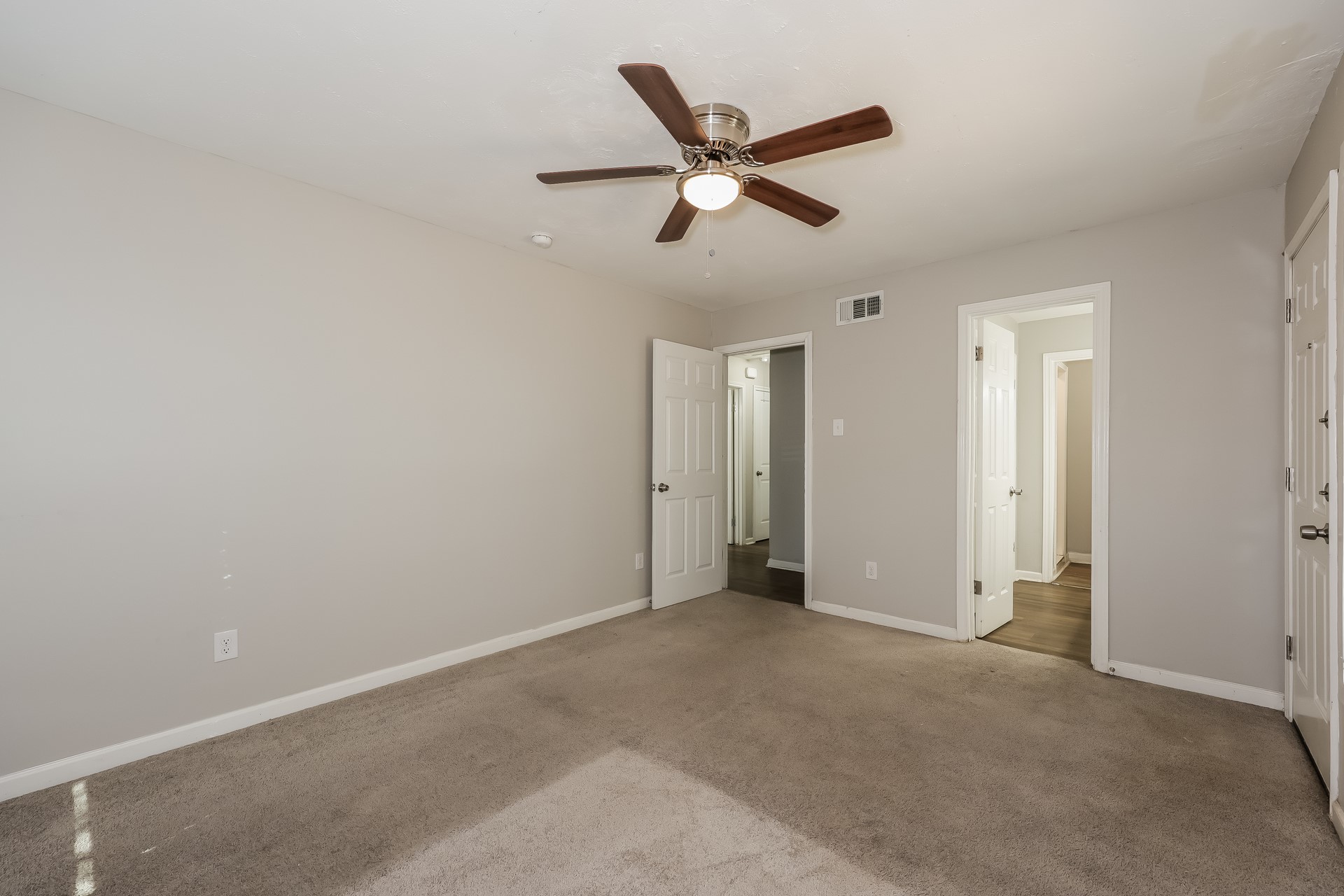 2230 Mack Lane Dallas TX 75227