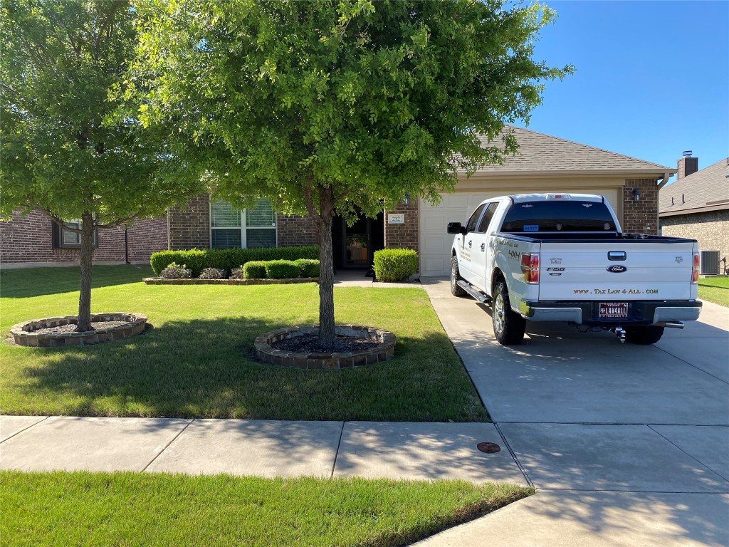 212 Valley View Drive Waxahachie TX 75167