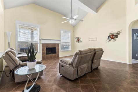824 Peach Lane Burleson TX 76028