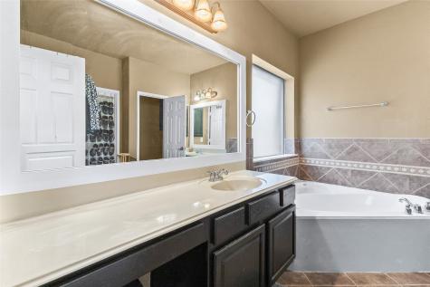 824 Peach Lane Burleson TX 76028