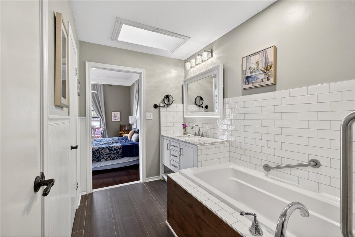 125 Lark Drive Enchanted Oaks TX 75156