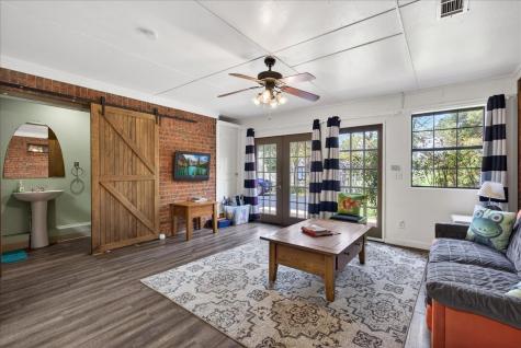 125 Lark Drive Enchanted Oaks TX 75156