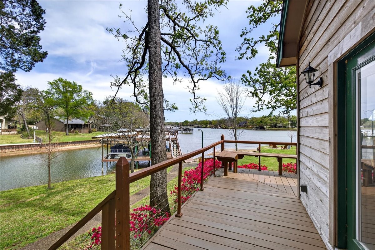 125 Lark Drive Enchanted Oaks TX 75156