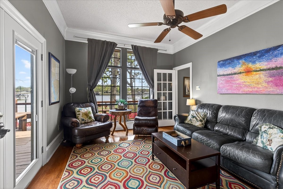125 Lark Drive Enchanted Oaks TX 75156