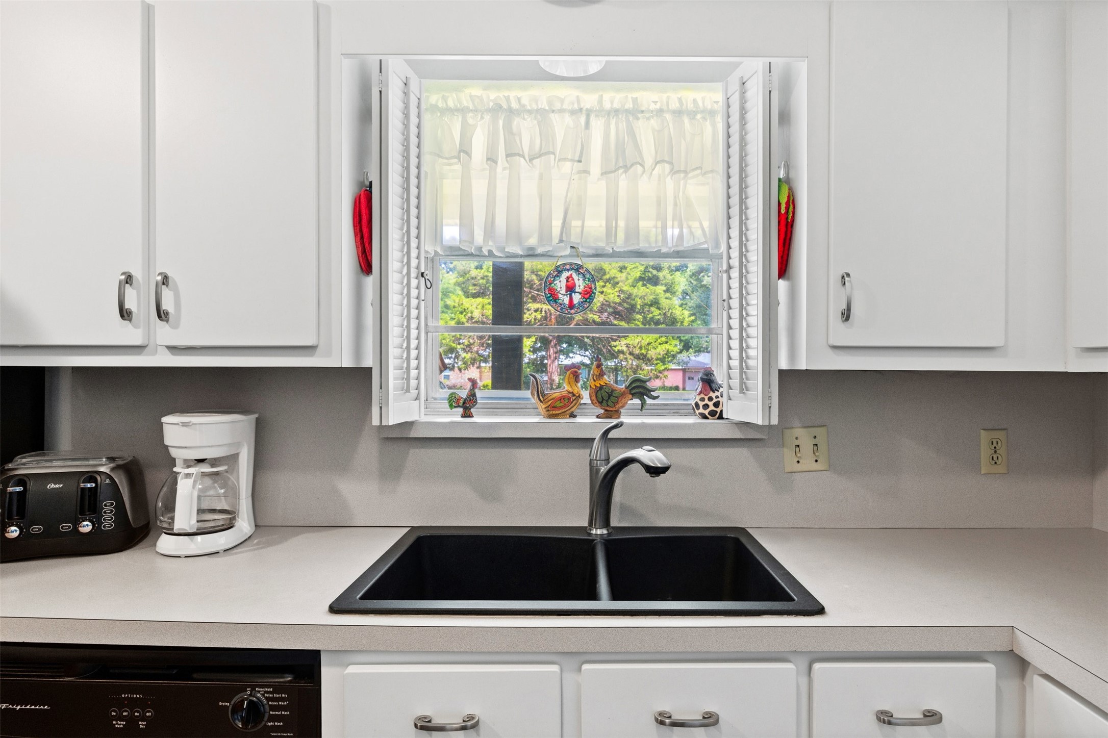 325 Oakwood Drive Lancaster TX 75146