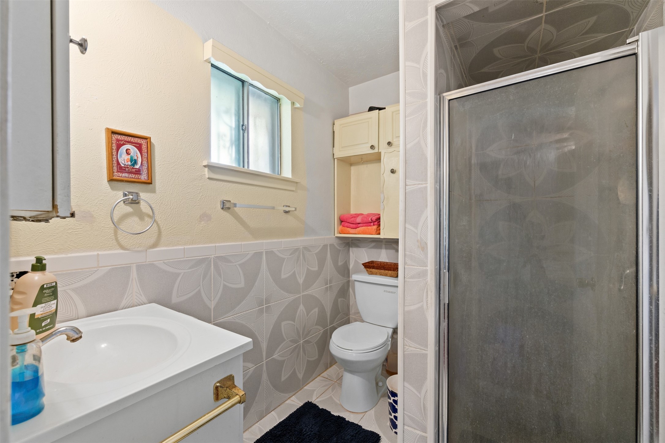 325 Oakwood Drive Lancaster TX 75146