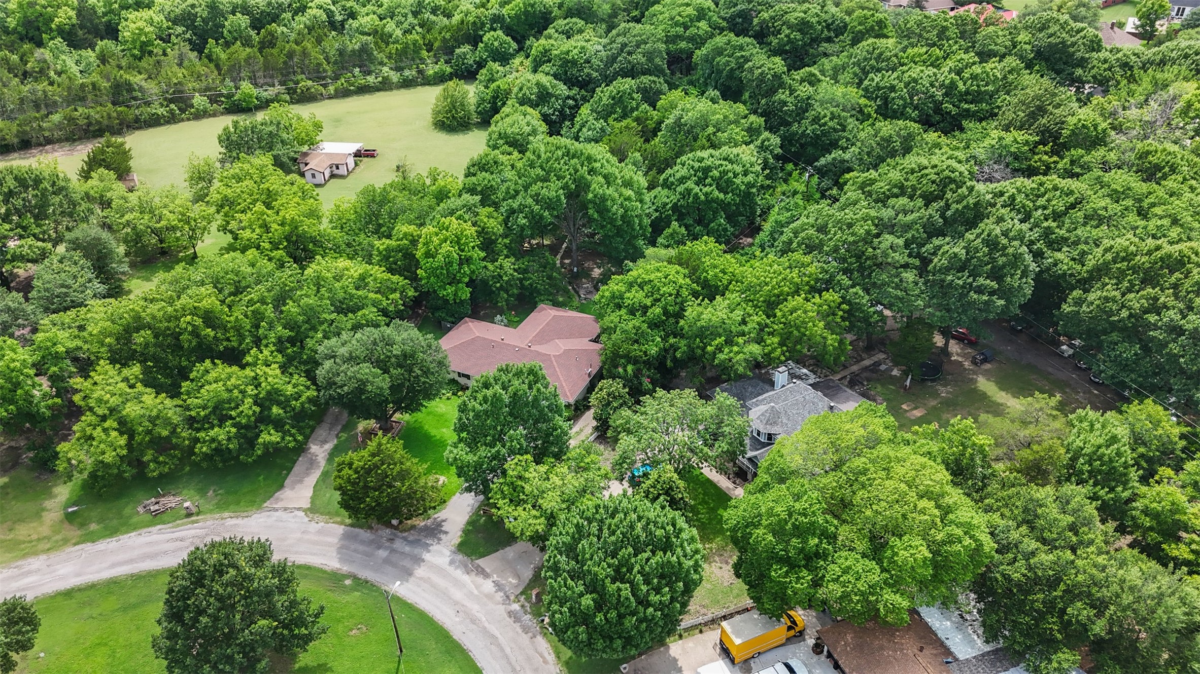 325 Oakwood Drive Lancaster TX 75146