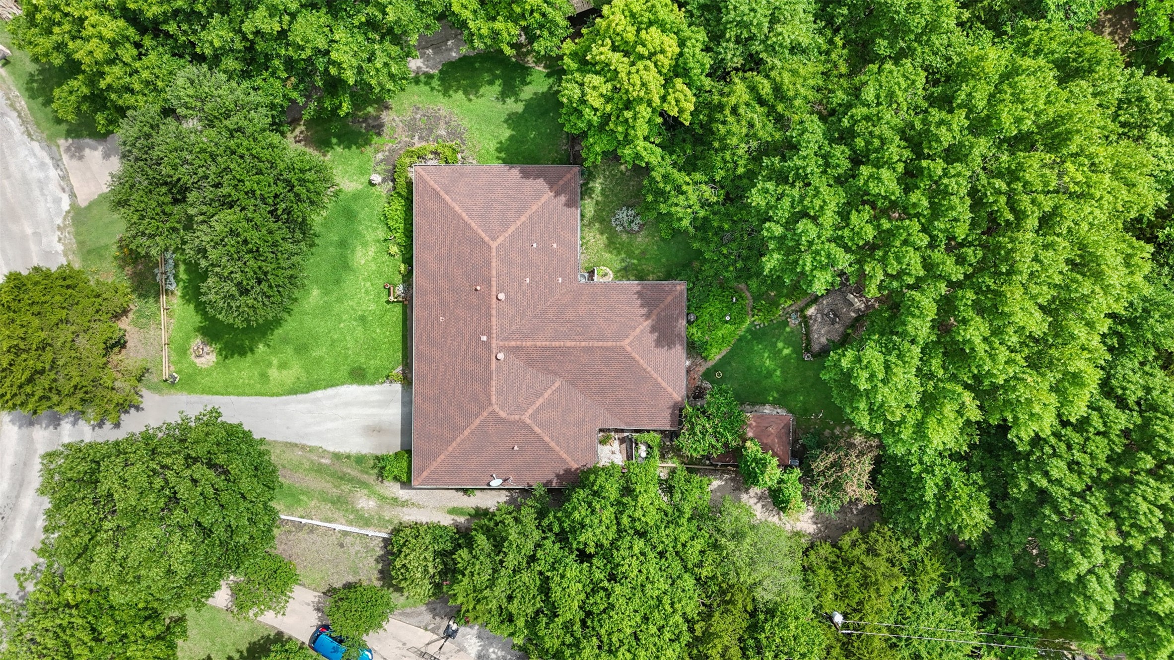 325 Oakwood Drive Lancaster TX 75146