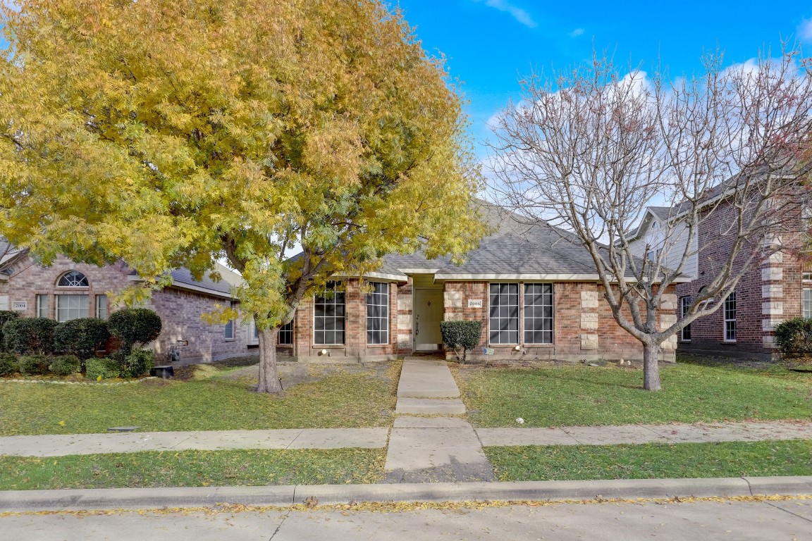 2006 Gardenridge Drive Glenn Heights TX 75154