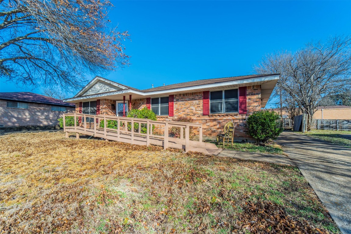 1207 Robin Glen Drive Dallas TX 75232