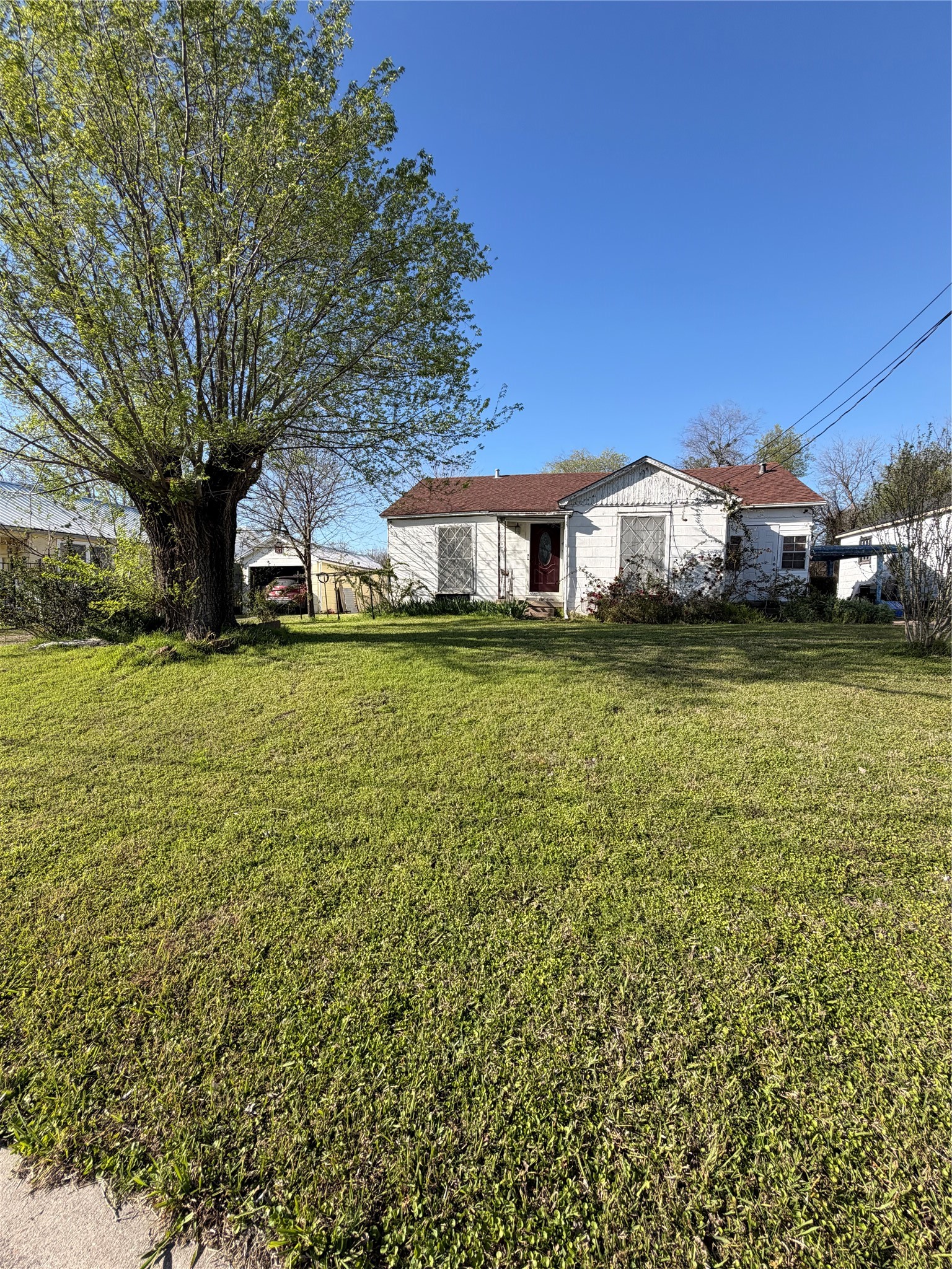 2820 Vinnie Street Greenville TX 75401