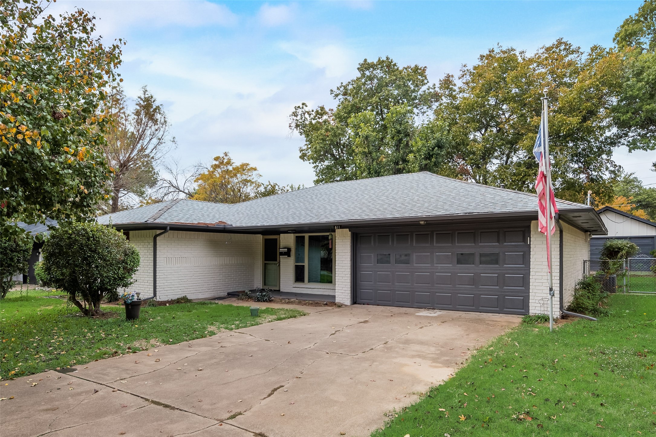 611 Ray Andra Drive Desoto TX 75115