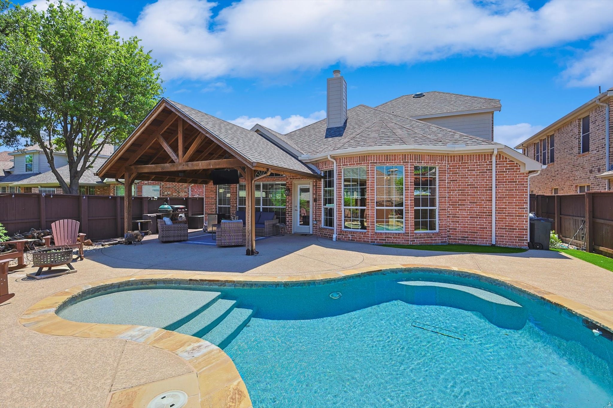8748 Dayton Drive Lantana TX 76226