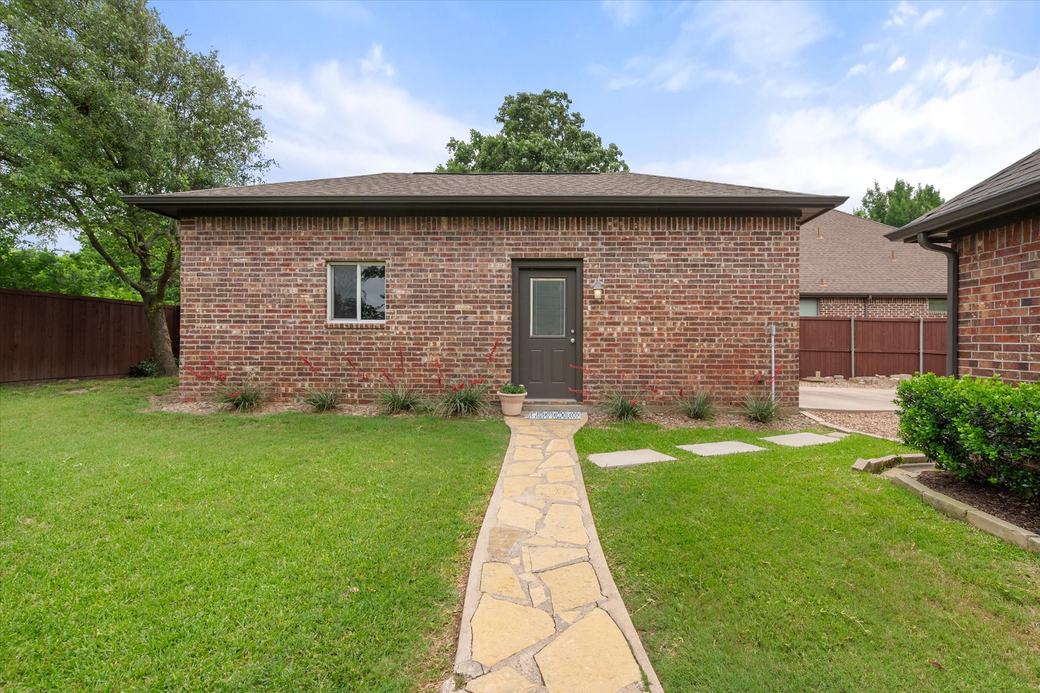 609 Clinton Street Ovilla TX 75154