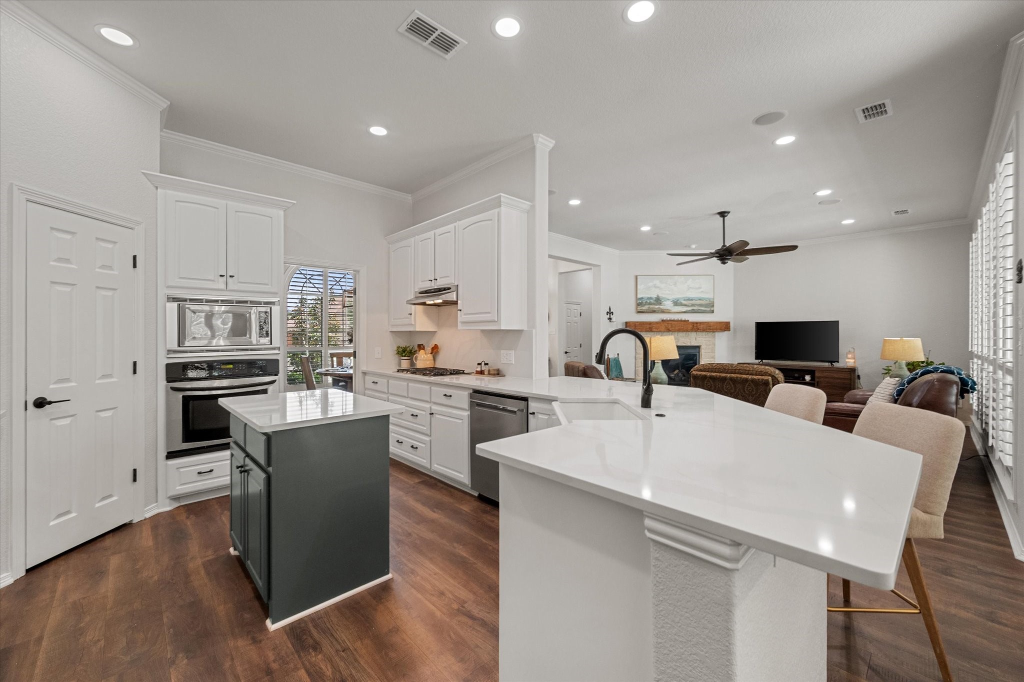 609 Clinton Street Ovilla TX 75154