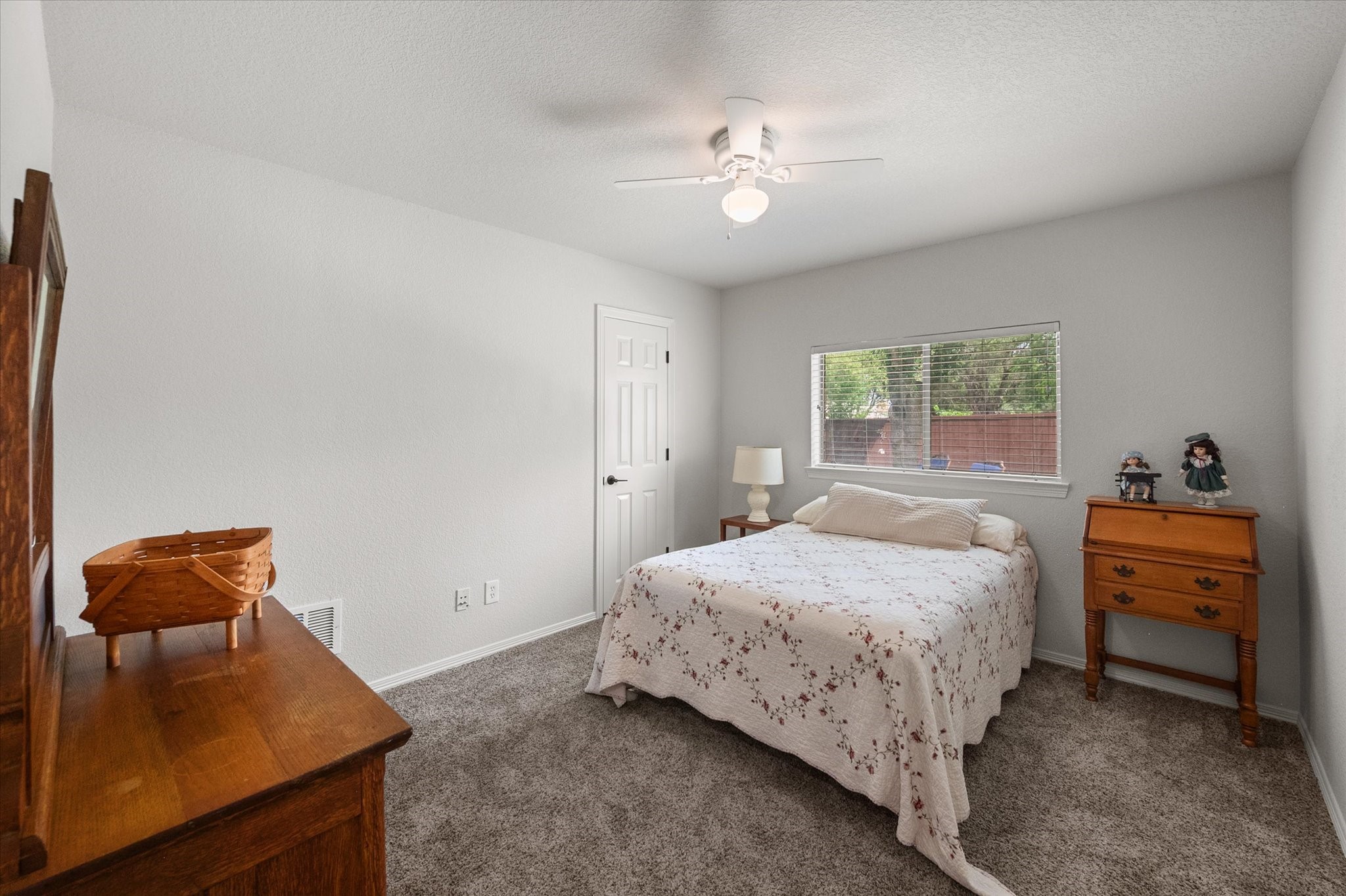 609 Clinton Street Ovilla TX 75154