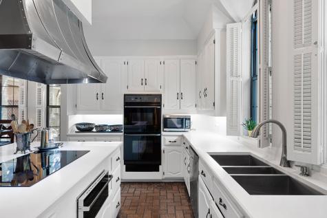 2 Nobhill Drive Greenville TX 75402
