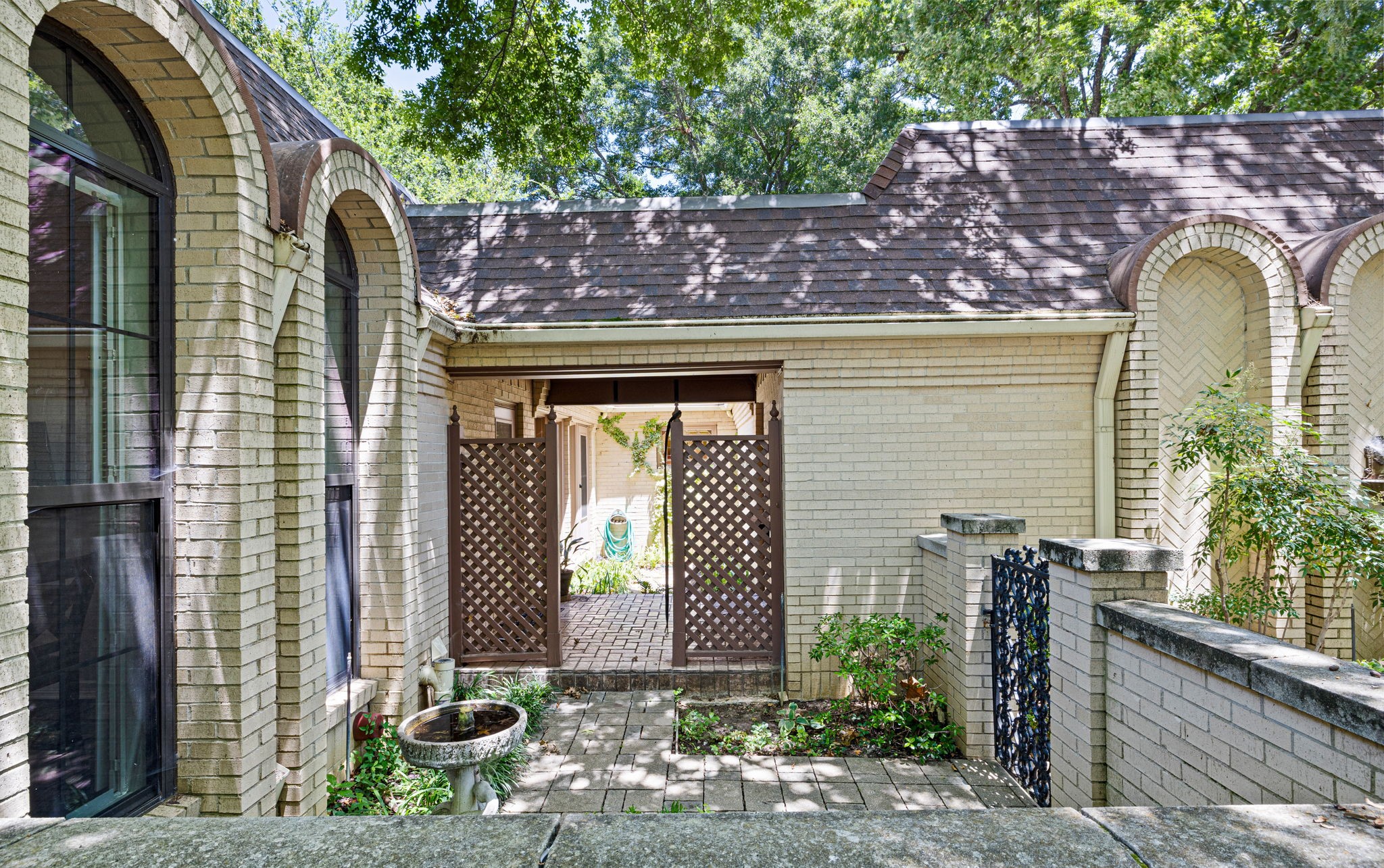 2 Nobhill Drive Greenville TX 75402