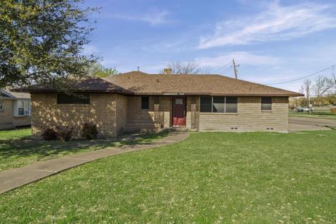 1315 Willow Creek Drive Lancaster TX 75146
