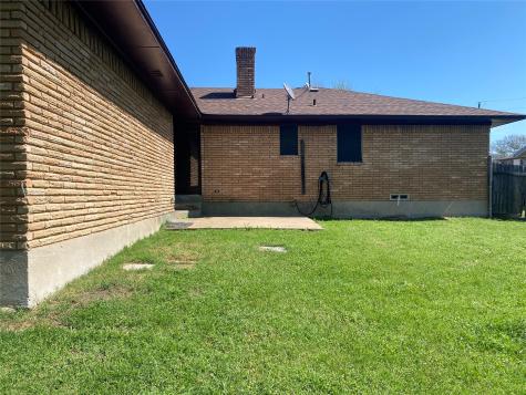 1315 Willow Creek Drive Lancaster TX 75146
