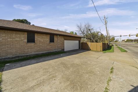 1315 Willow Creek Drive Lancaster TX 75146