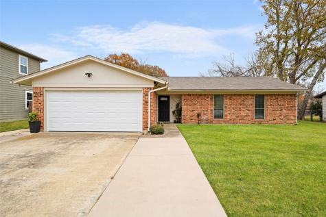 3304 Huisache Street Denton TX 76209