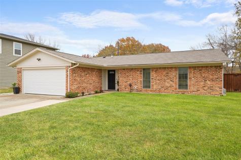 3304 Huisache Street Denton TX 76209