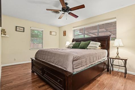 219 W Jefferson Street Palmer TX 75152