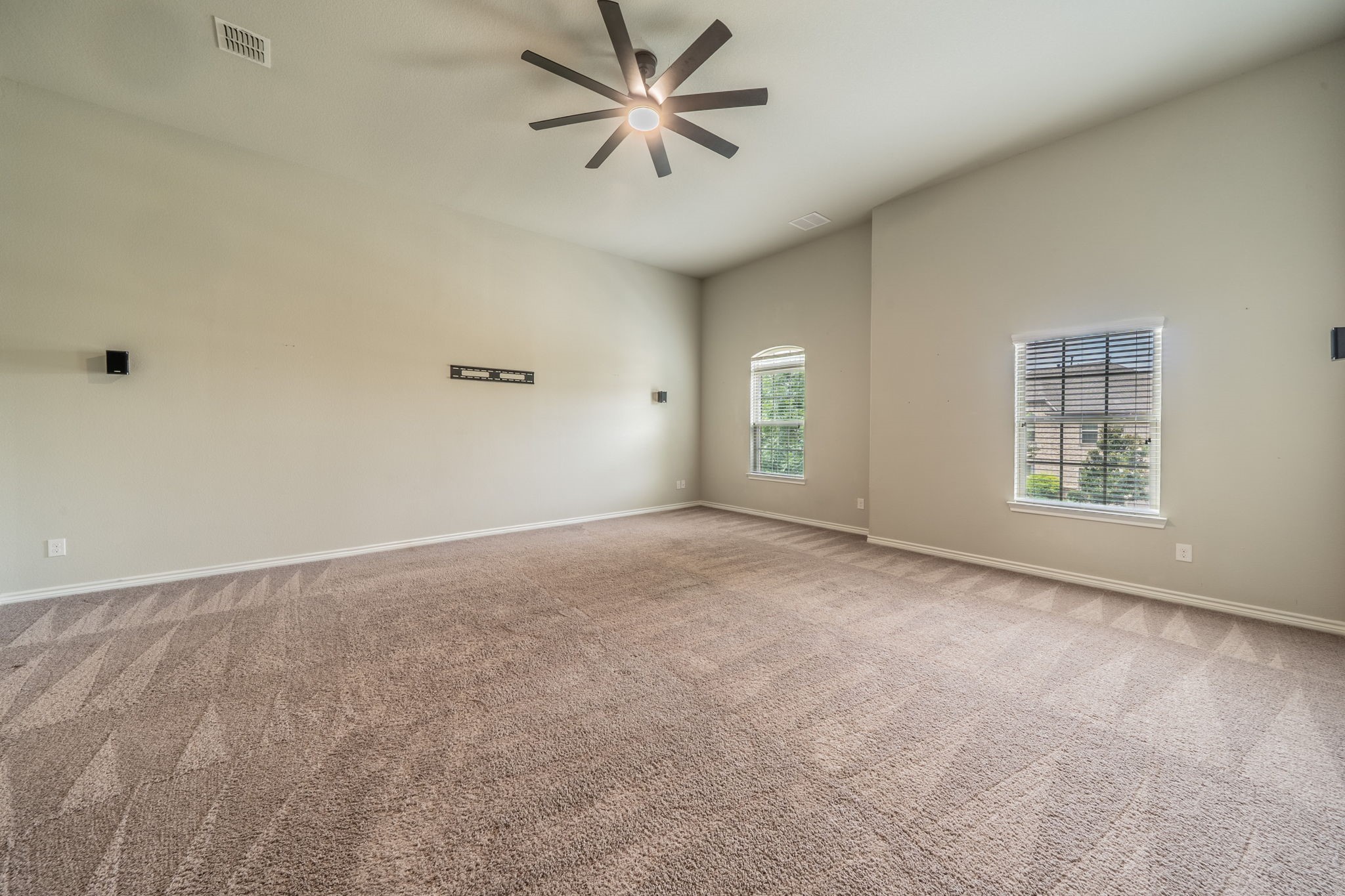 5904 Richmond Drive North Richland Hills TX 76180