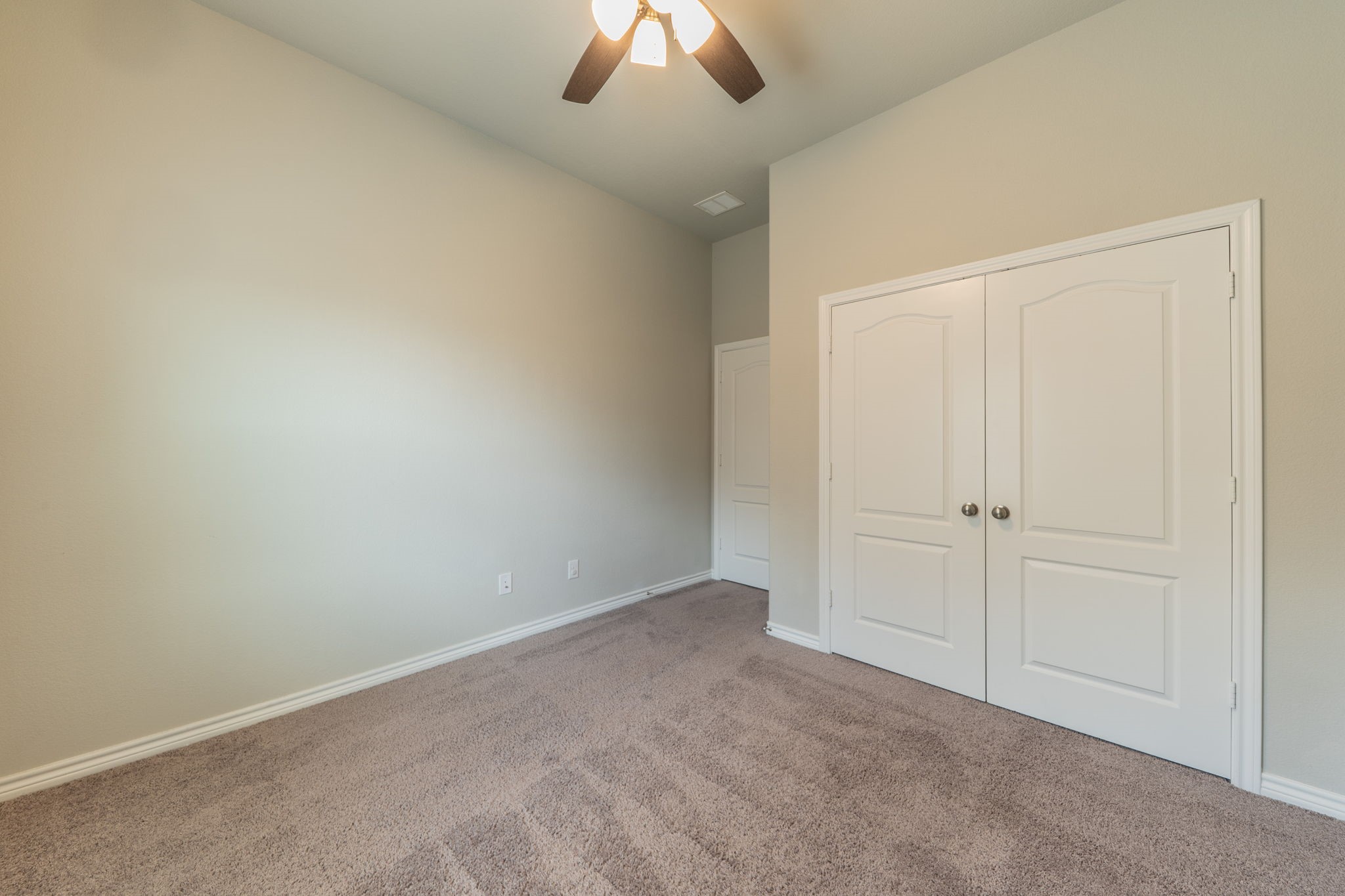 5904 Richmond Drive North Richland Hills TX 76180
