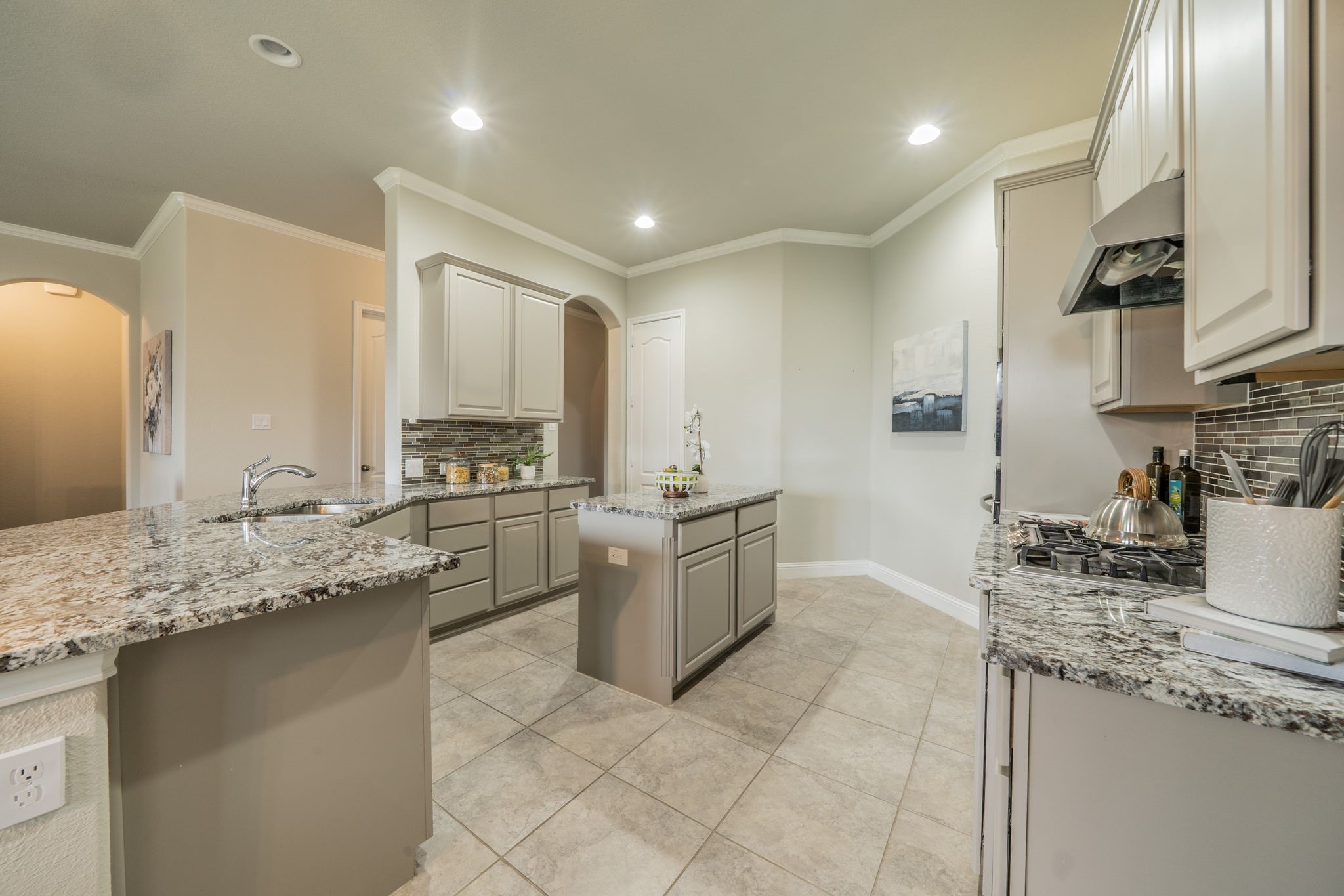 5904 Richmond Drive North Richland Hills TX 76180