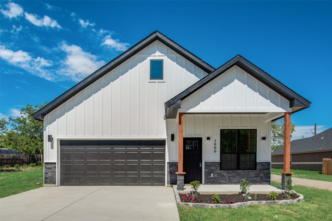 1800 Vincennes Street Fort Worth TX 76105