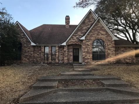 454 The Meadows Parkway Desoto TX 75115