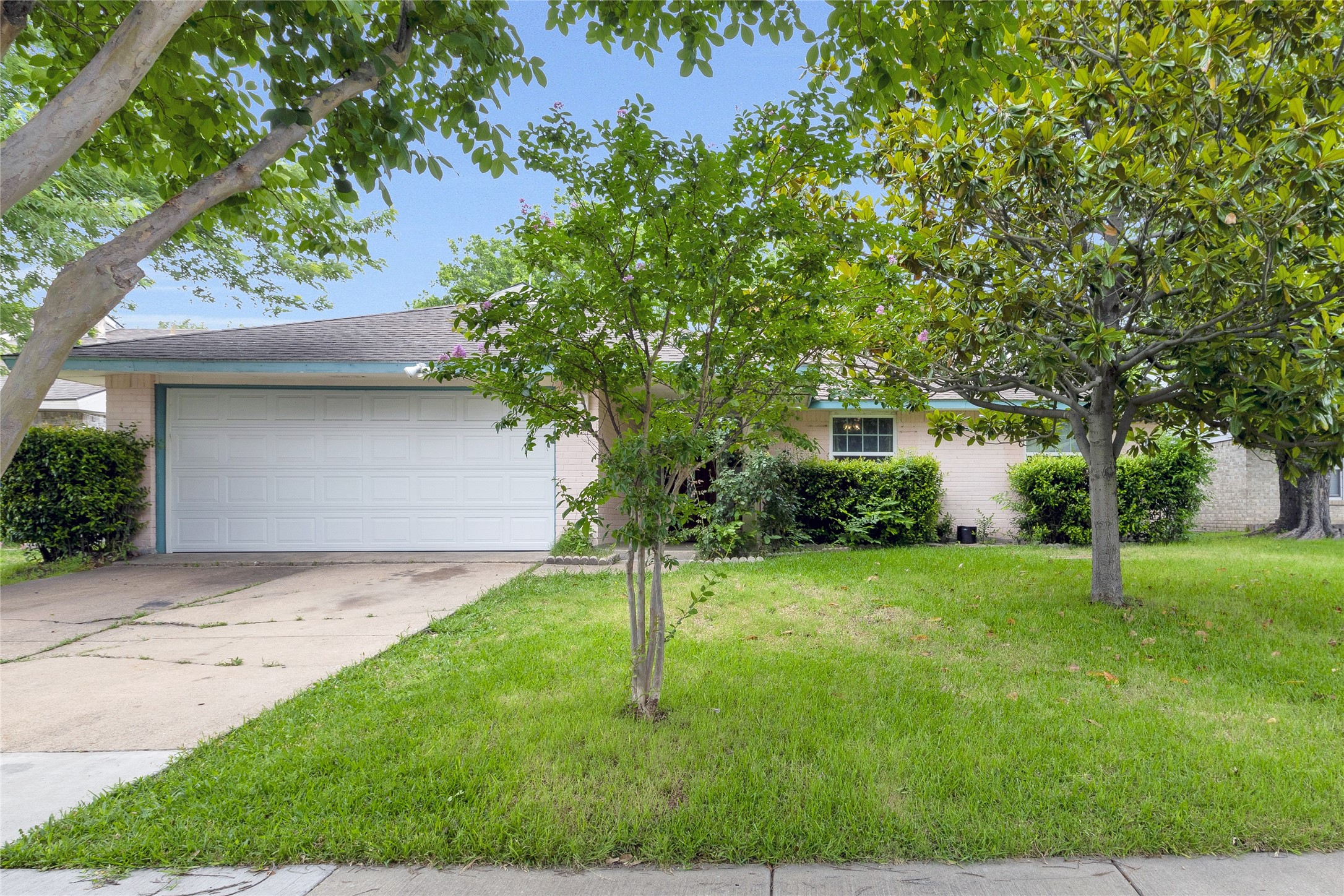 449 Meadowhill Drive Garland TX 75043