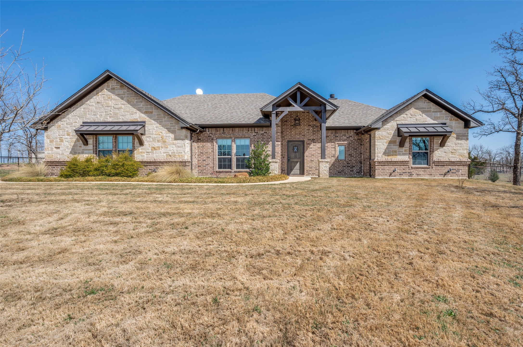 215 County Road 3451 Paradise TX 76073