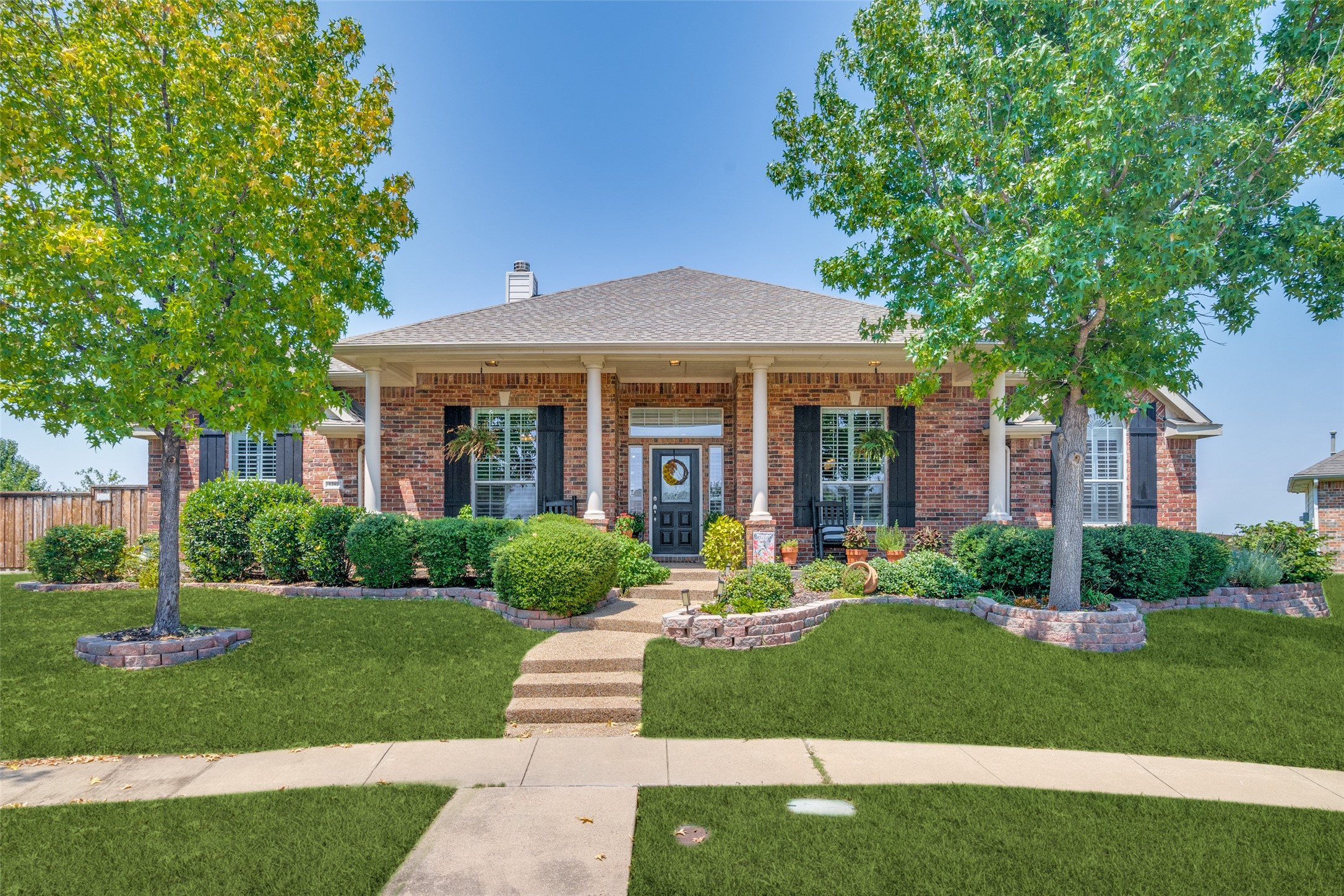 1202 Beacon Hill Court Garland TX 75043