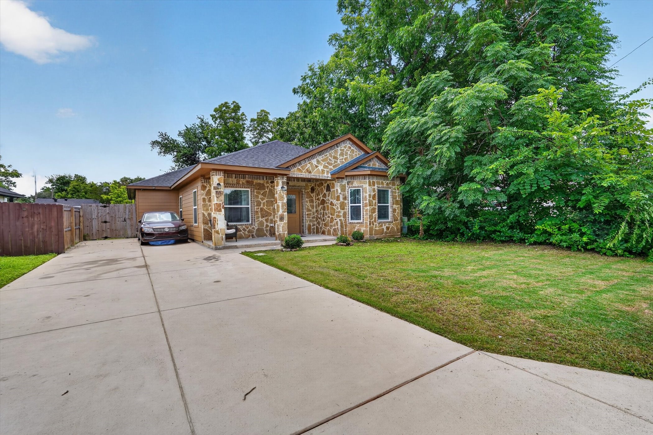 4552 Corregidor Street Dallas TX 75216