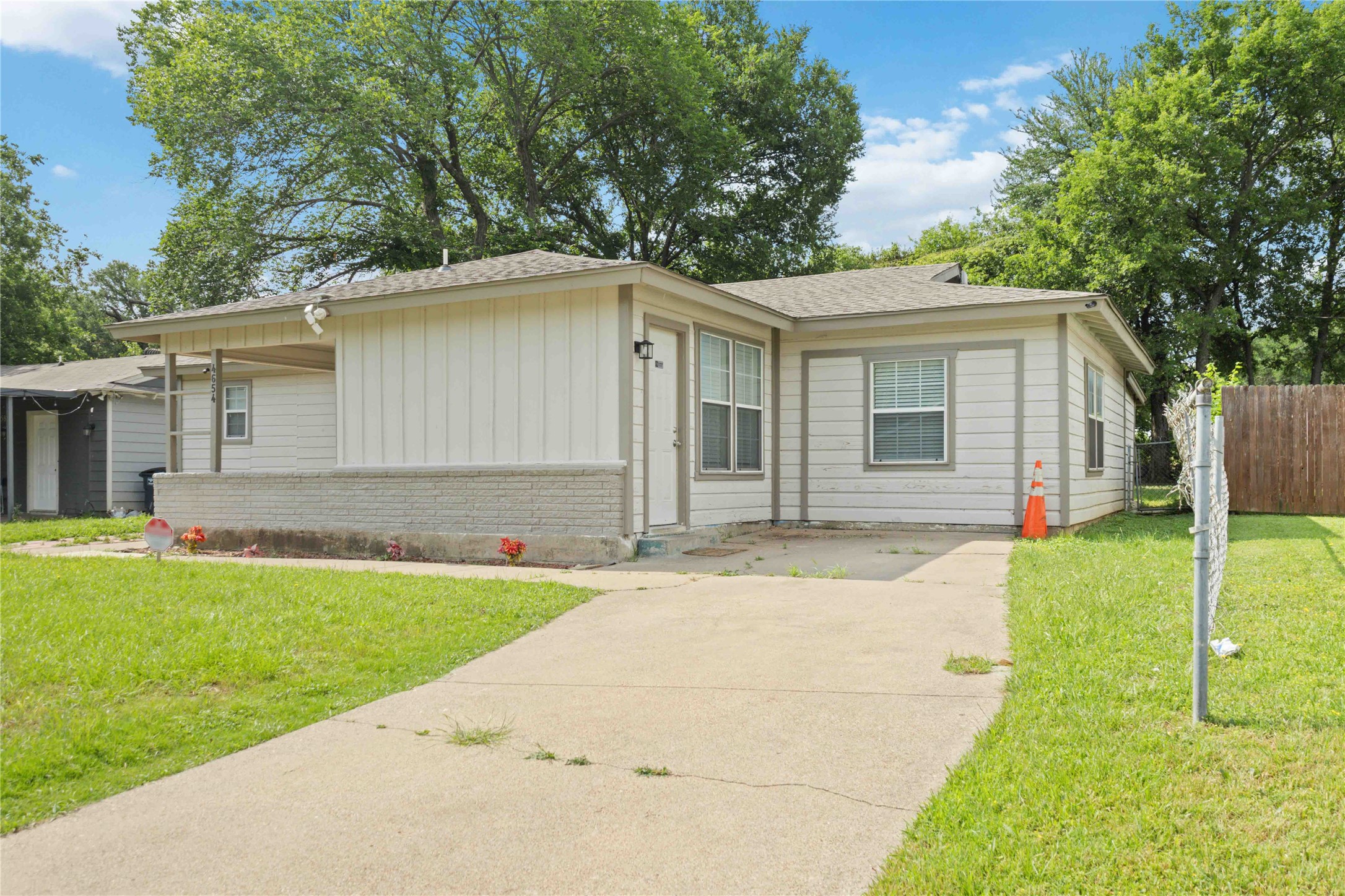 4654 Norris Street Fort Worth TX 76105