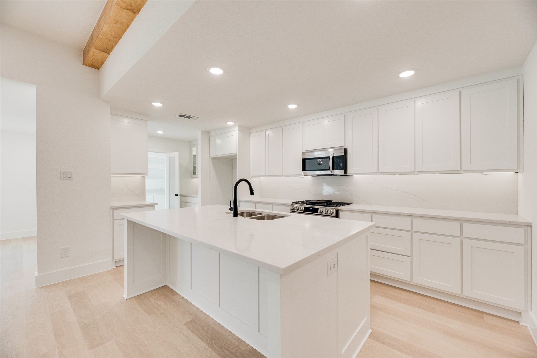 1632 Merrimac Trail Garland TX 75043