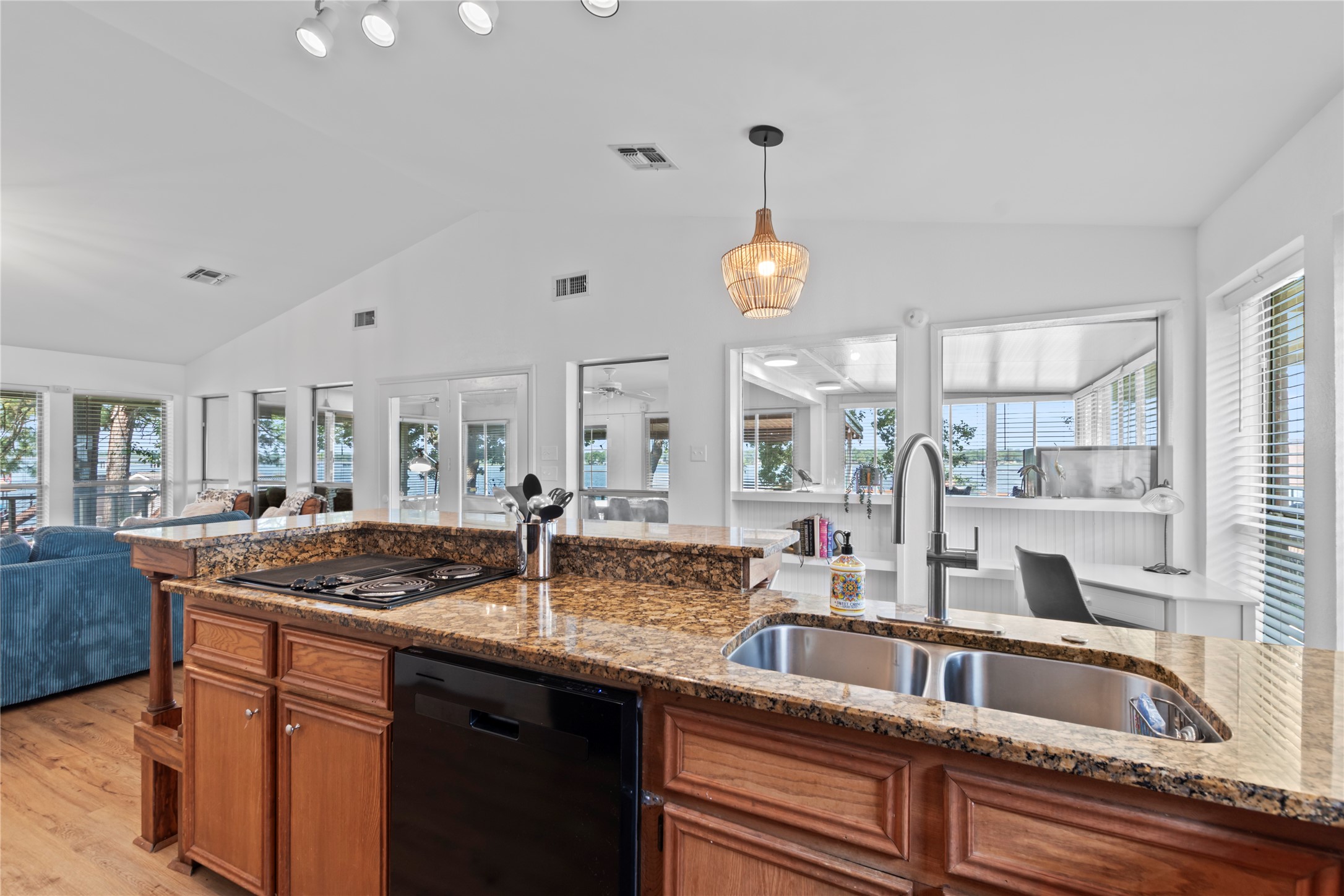 203 N Oak Acres Drive N Malakoff TX 75148